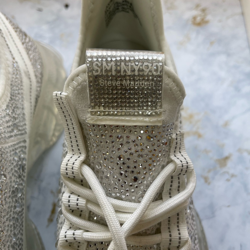 Steve Madden Maxima Sparkling White Sneakers *NEW* - Picture 2 of 5